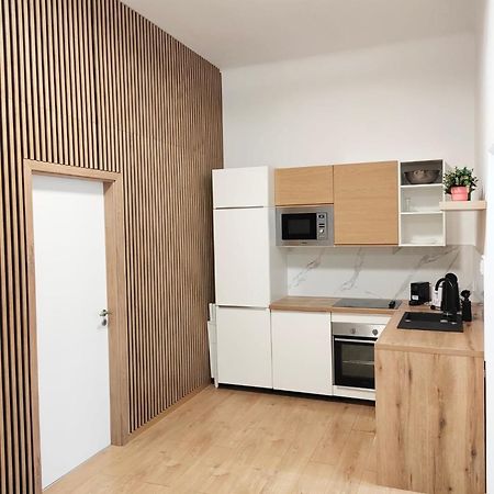 Home R1274 #Freeparking Будапеща Екстериор снимка